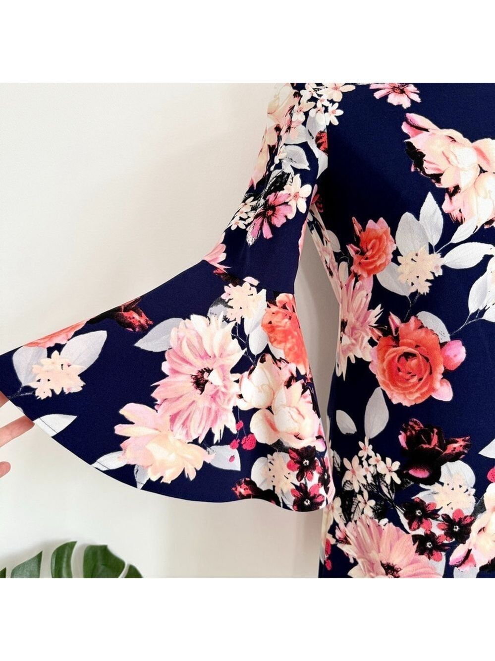 Eliza J Navy Blue Floral Bell Sleeve Mini Dress Size 2 Fit & Flare Party - Picture 4 of 15